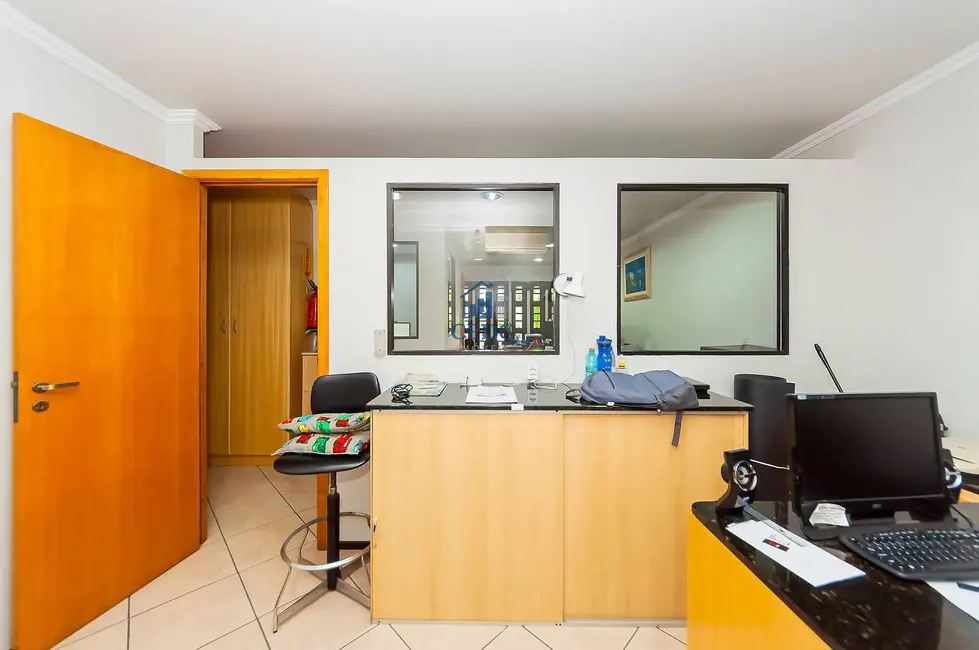 Foto 8 de Casa com 3 quartos à venda, 416m2 em Bacacheri, Curitiba - PR