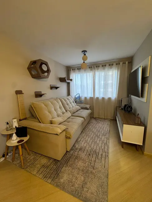 Foto 4 de Apartamento com 3 quartos à venda, 58m2 em Pinheirinho, Curitiba - PR