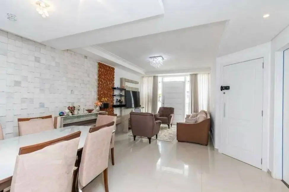 Foto 3 de Sobrado com 3 quartos à venda e para alugar, 160m2 em Boqueirão, Curitiba - PR