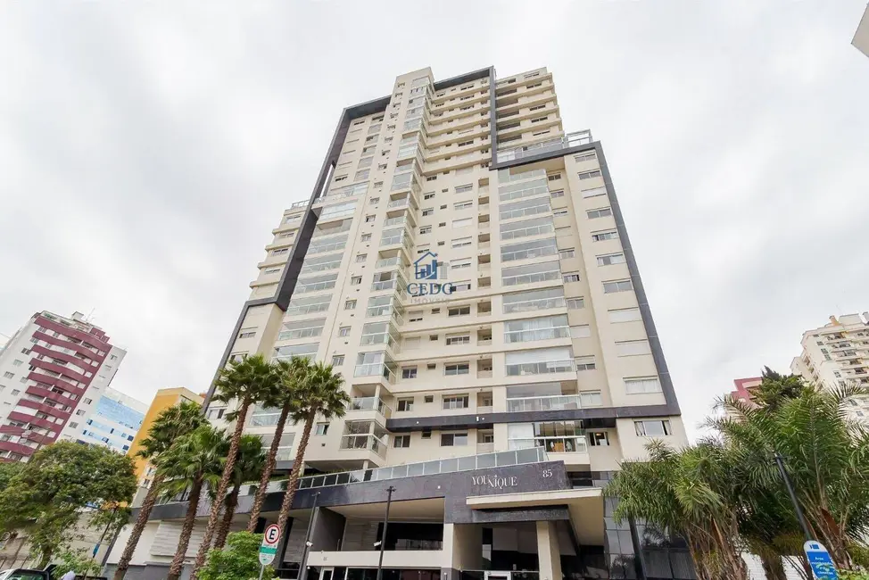 Foto 4 de Apartamento com 2 quartos à venda, 77m2 em Água Verde, Curitiba - PR