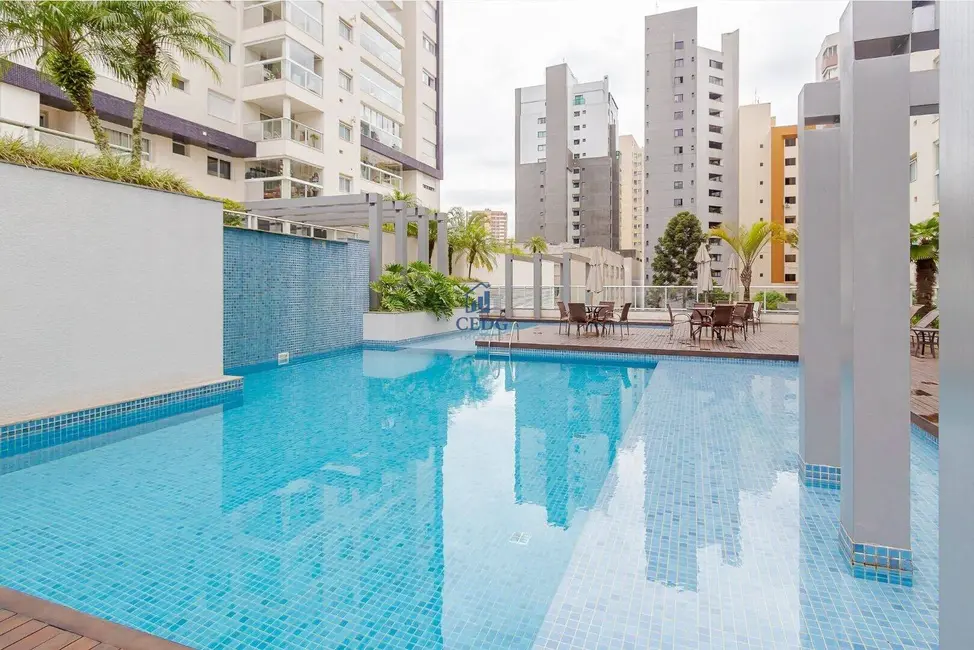 Foto 6 de Apartamento com 2 quartos à venda, 77m2 em Água Verde, Curitiba - PR