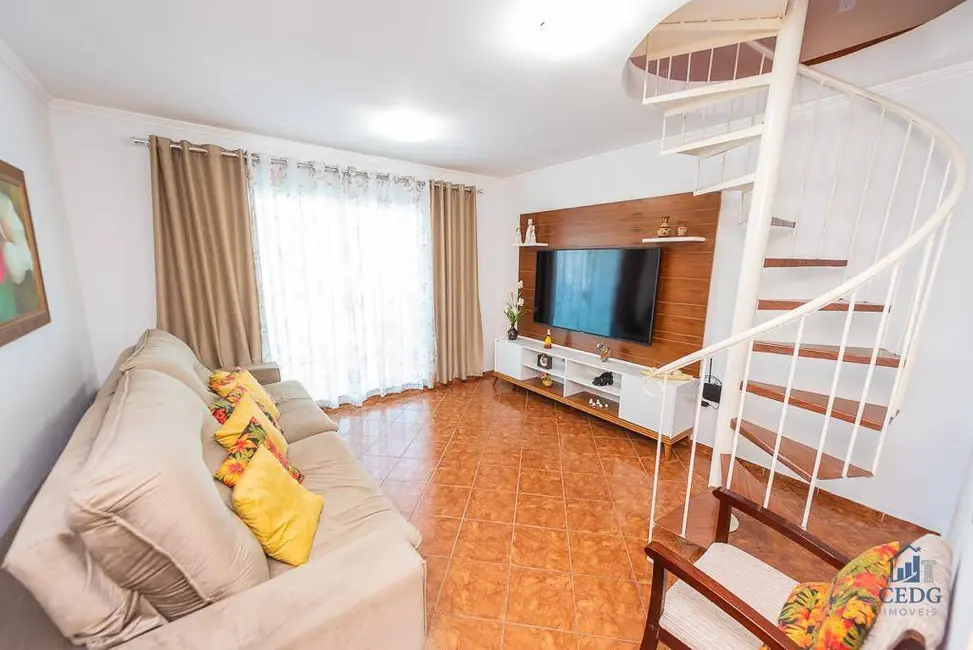 Foto 5 de Sobrado com 4 quartos à venda, 119m2 em Xaxim, Curitiba - PR