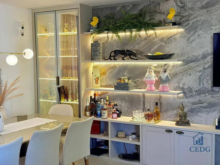 Sobrado com 3 quartos à venda, 153m2 em Portão, Curitiba - PR - imagem 9 Foto 9 de Sobrado com 3 quartos à venda, 153m2 em Portão, Curitiba - PR