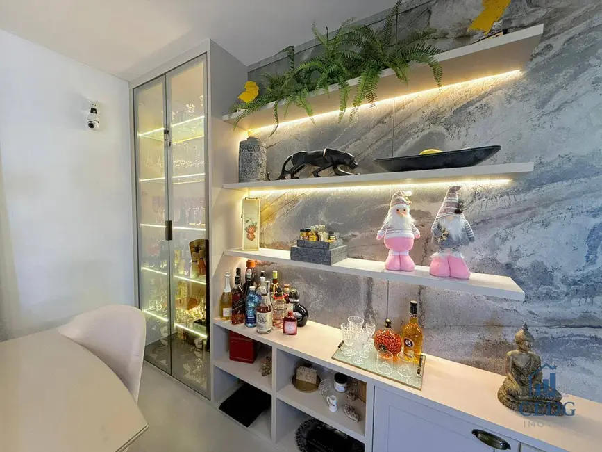 Sobrado com 3 quartos à venda, 153m2 em Portão, Curitiba - PR - imagem 6 Foto 6 de Sobrado com 3 quartos à venda, 153m2 em Portão, Curitiba - PR
