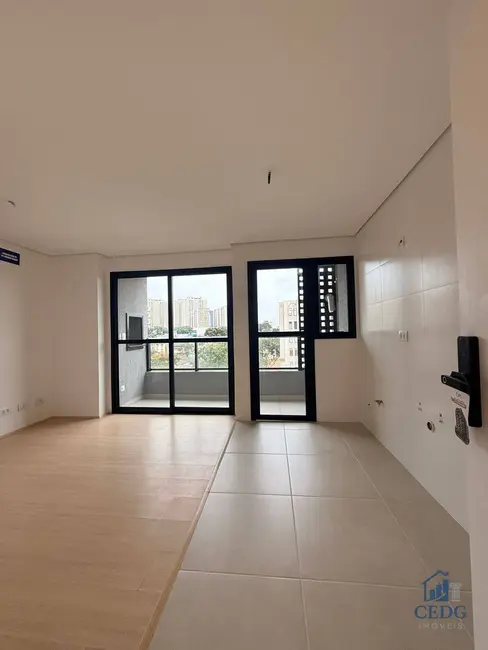 Foto 2 de Apartamento com 2 quartos à venda, 50m2 em Capão Raso, Curitiba - PR