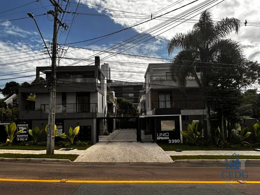 Foto 2 de Casa com 2 quartos à venda, 164m2 em Campo Comprido, Curitiba - PR
