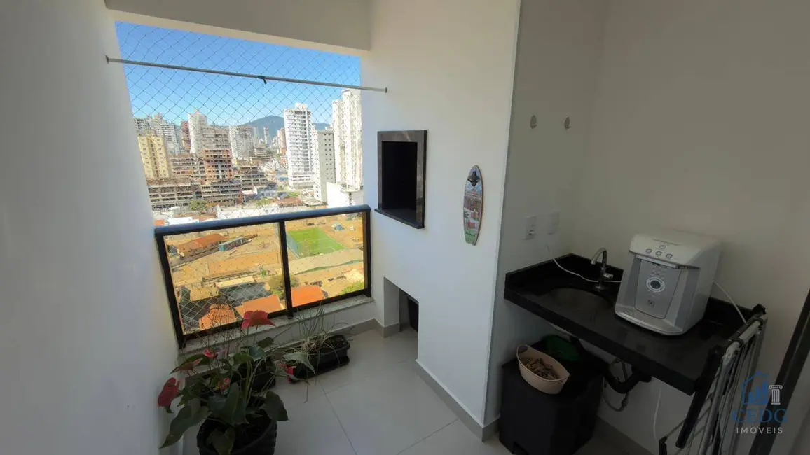 Foto 8 de Apartamento com 2 quartos à venda, 60m2 em Itapema - SC