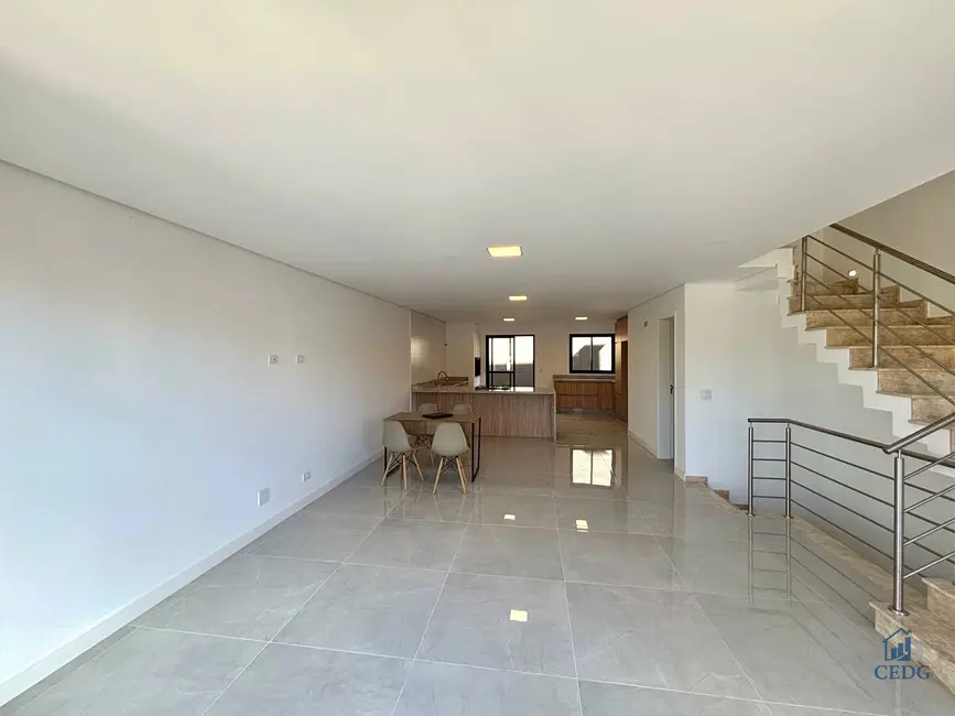 Foto 5 de Casa com 4 quartos à venda, 268m2 em Tingui, Curitiba - PR