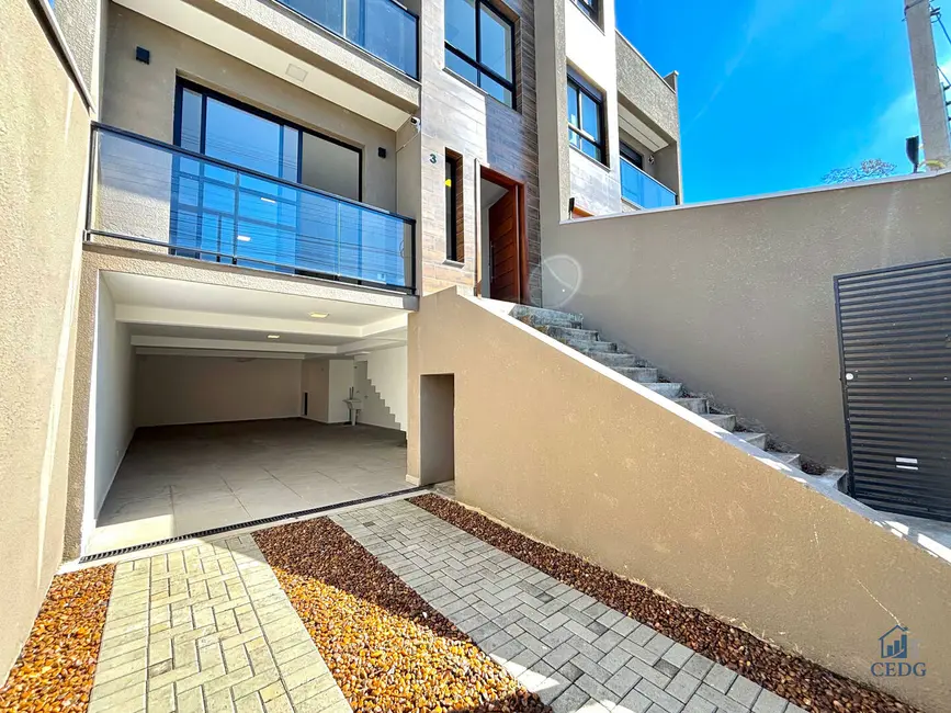 Foto 2 de Casa com 4 quartos à venda, 268m2 em Tingui, Curitiba - PR