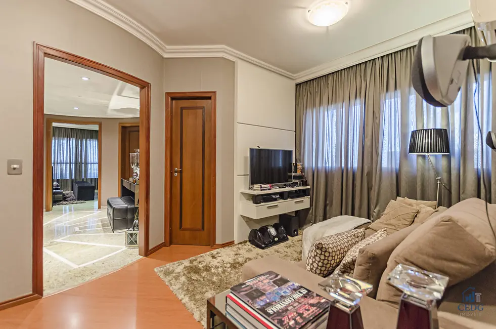 Foto 7 de Apartamento com 3 quartos à venda, 149m2 em Cristo Rei, Curitiba - PR