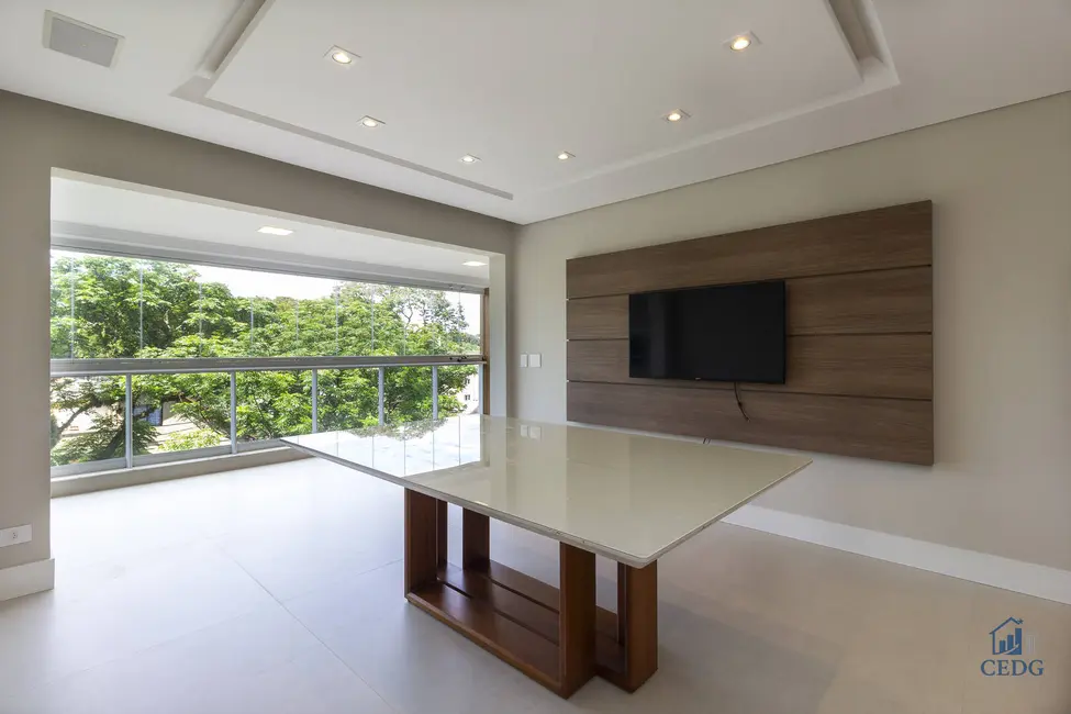 Apartamento com 3 quartos à venda, 158m2 em Água Verde, Curitiba - PR - imagem 3 Foto 3 de Apartamento com 3 quartos à venda, 158m2 em Água Verde, Curitiba - PR