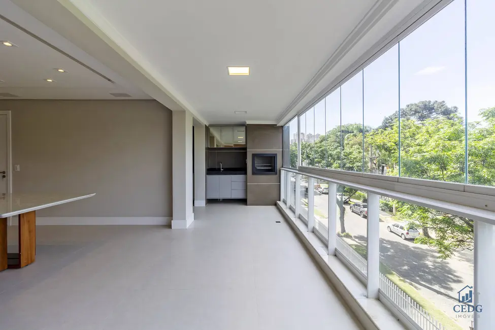 Apartamento com 3 quartos à venda, 158m2 em Água Verde, Curitiba - PR - imagem 4 Foto 4 de Apartamento com 3 quartos à venda, 158m2 em Água Verde, Curitiba - PR