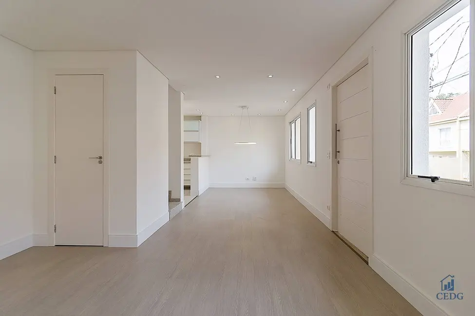 Casa com 3 quartos à venda, 96m2 em Barreirinha, Curitiba - PR - imagem 4 Foto 4 de Casa com 3 quartos à venda, 96m2 em Barreirinha, Curitiba - PR