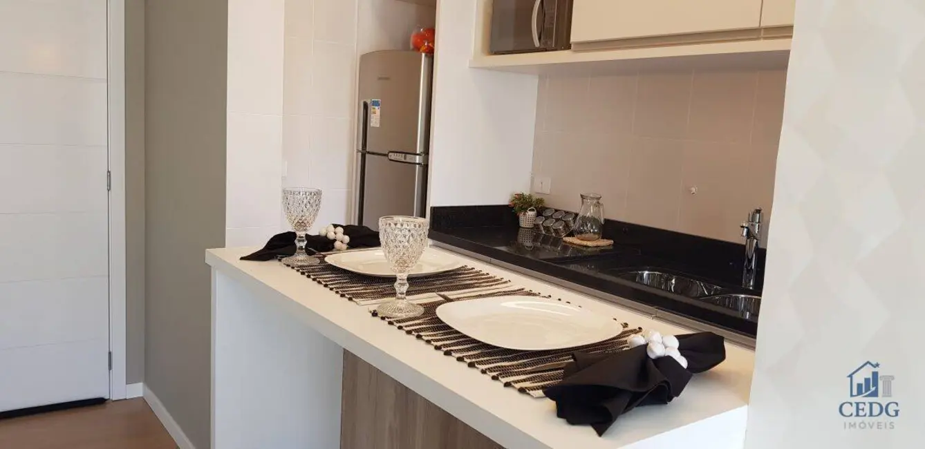 Apartamento com 3 quartos à venda, 77m2 em Mercês, Curitiba - PR - imagem 6 Foto 6 de Apartamento com 3 quartos à venda, 77m2 em Mercês, Curitiba - PR