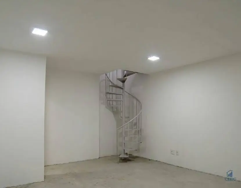 Sala Comercial à venda, 153m2 em Centro, Curitiba - PR - imagem 6 Foto 6 de Sala Comercial à venda, 153m2 em Centro, Curitiba - PR