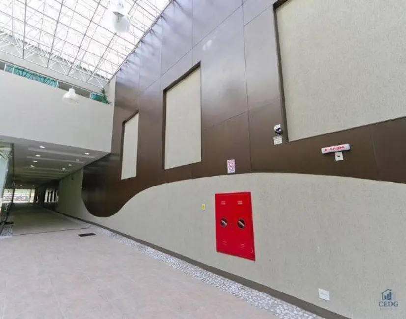 Sala Comercial à venda, 153m2 em Centro, Curitiba - PR - imagem 7 Foto 7 de Sala Comercial à venda, 153m2 em Centro, Curitiba - PR