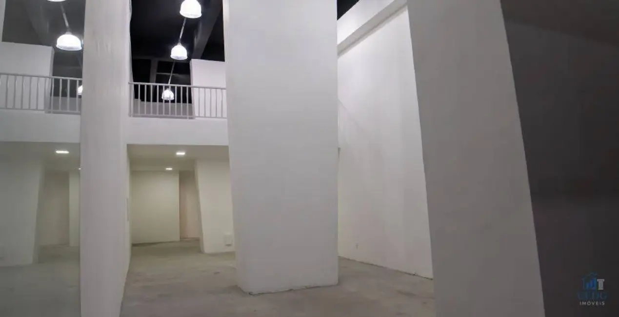 Sala Comercial à venda, 153m2 em Centro, Curitiba - PR - imagem 5 Foto 5 de Sala Comercial à venda, 153m2 em Centro, Curitiba - PR