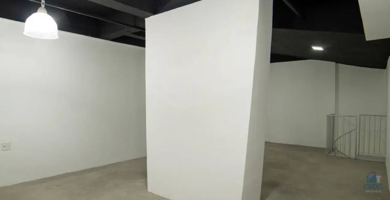 Sala Comercial à venda, 153m2 em Centro, Curitiba - PR - imagem 9 Foto 9 de Sala Comercial à venda, 153m2 em Centro, Curitiba - PR
