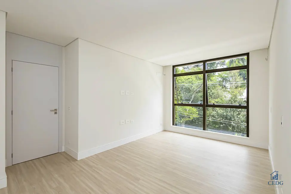 Apartamento com 3 quartos à venda, 133m2 em Bigorrilho, Curitiba - PR - imagem 7 Foto 7 de Apartamento com 3 quartos à venda, 133m2 em Bigorrilho, Curitiba - PR