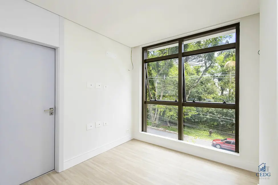 Apartamento com 3 quartos à venda, 133m2 em Bigorrilho, Curitiba - PR - imagem 6 Foto 6 de Apartamento com 3 quartos à venda, 133m2 em Bigorrilho, Curitiba - PR