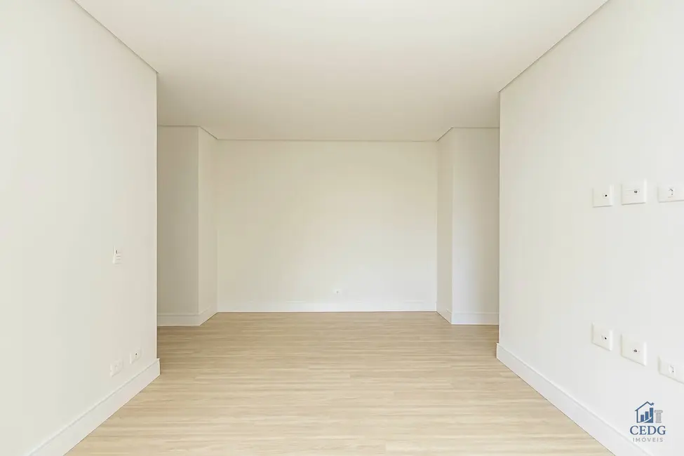 Apartamento com 3 quartos à venda, 133m2 em Bigorrilho, Curitiba - PR - imagem 9 Foto 9 de Apartamento com 3 quartos à venda, 133m2 em Bigorrilho, Curitiba - PR
