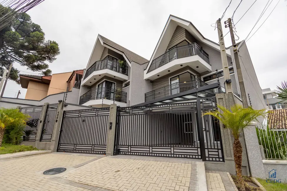 Foto 1 de Casa com 3 quartos à venda, 228m2 em Vista Alegre, Curitiba - PR