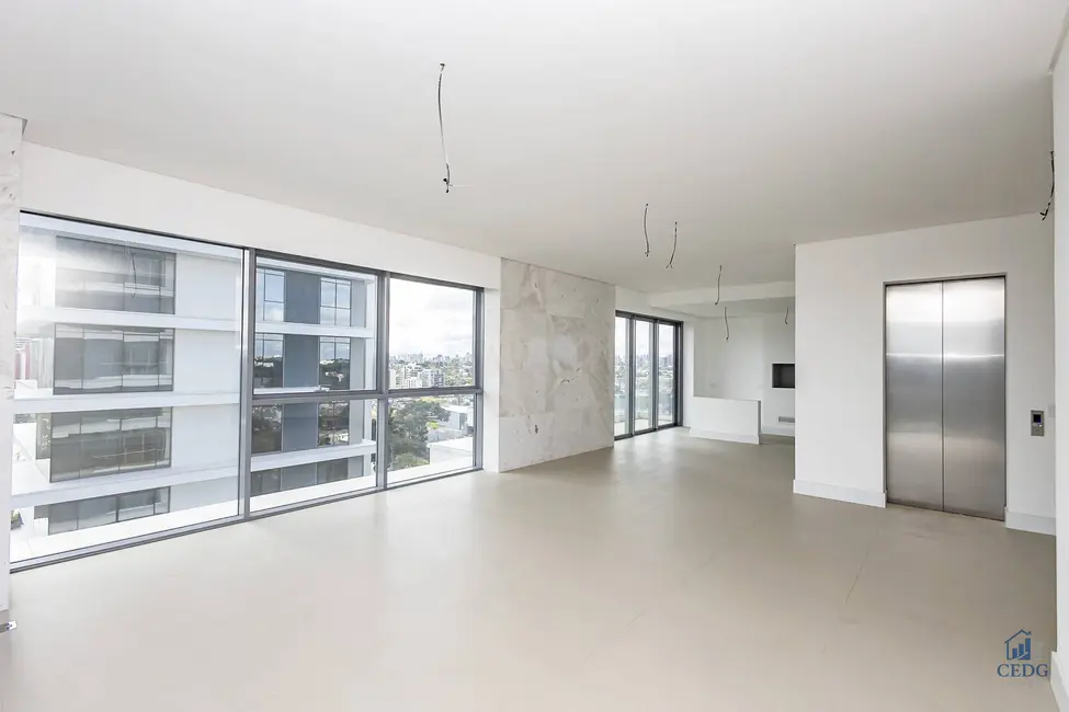 Apartamento com 3 quartos à venda, 245m2 em Campina do Siqueira, Curitiba - PR - imagem 8 Foto 8 de Apartamento com 3 quartos à venda, 245m2 em Campina do Siqueira, Curitiba - PR