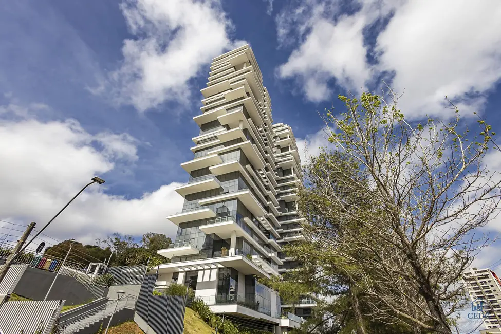 Apartamento com 3 quartos à venda, 245m2 em Campina do Siqueira, Curitiba - PR - imagem 3 Foto 3 de Apartamento com 3 quartos à venda, 245m2 em Campina do Siqueira, Curitiba - PR