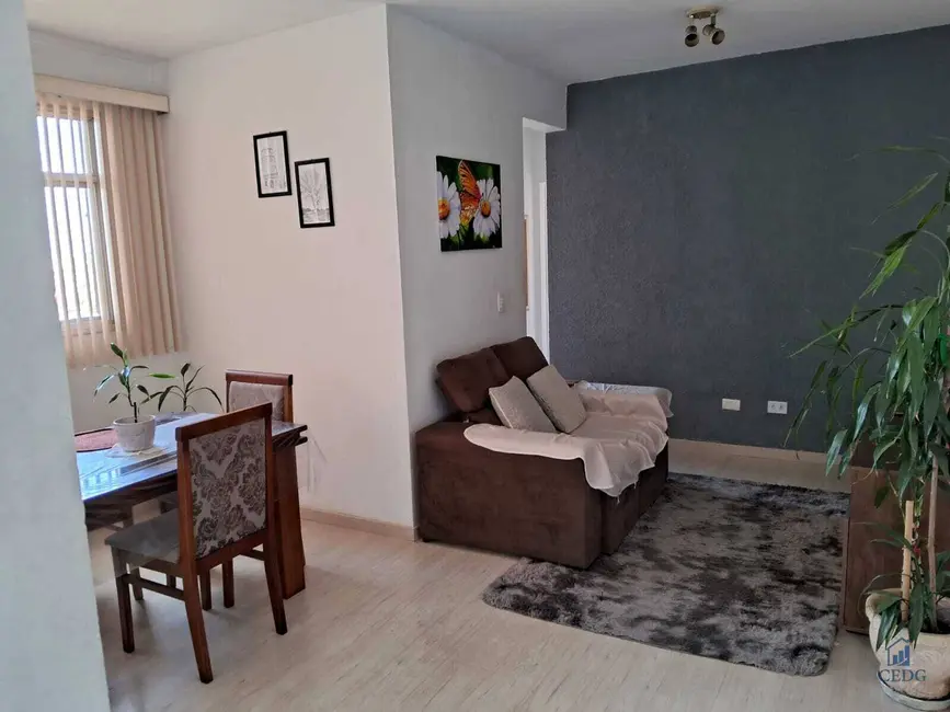Apartamento com 3 quartos à venda, 60m2 em Novo Mundo, Curitiba - PR - imagem 3 Foto 3 de Apartamento com 3 quartos à venda, 60m2 em Novo Mundo, Curitiba - PR