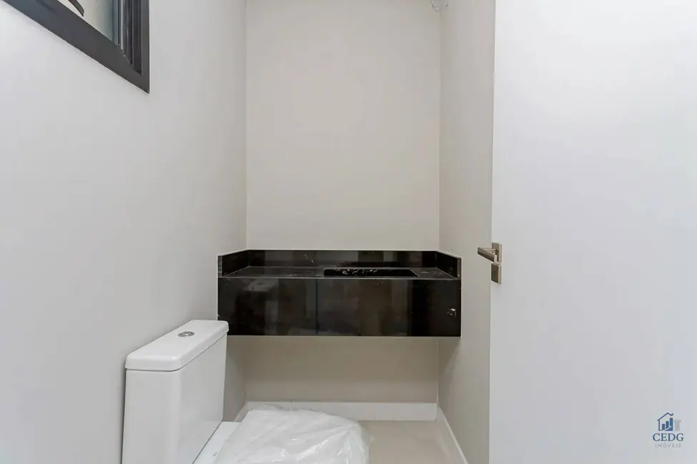 Casa com 3 quartos à venda, 244m2 em Boa Vista, Curitiba - PR - imagem 8 Foto 8 de Casa com 3 quartos à venda, 244m2 em Boa Vista, Curitiba - PR