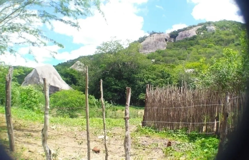 Foto 4 de Terreno / Lote à venda, 84m2 em Caruaru - PE