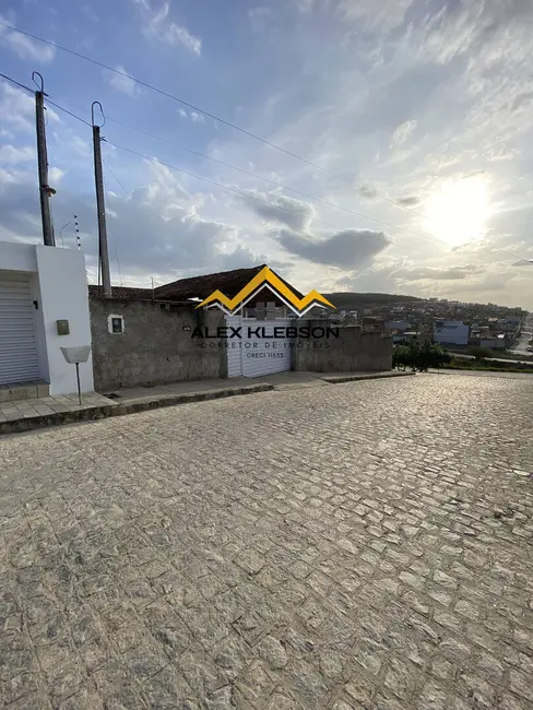 Foto 2 de Casa com 3 quartos para alugar, 75m2 em Cidade Alta, Caruaru - PE