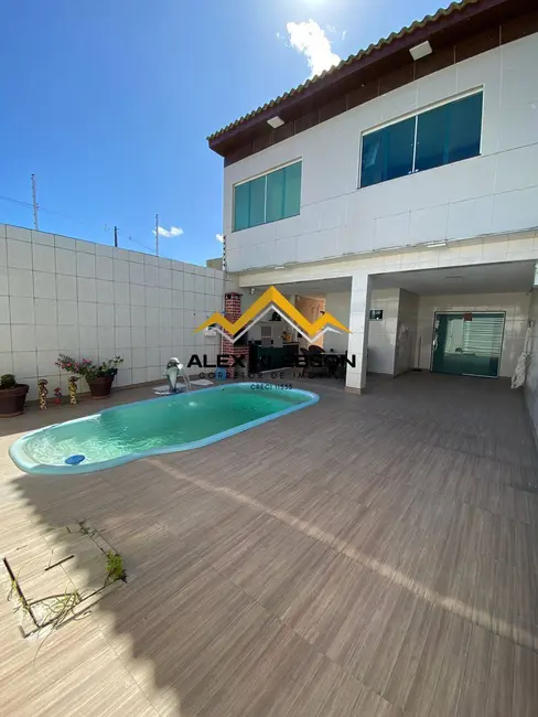 Foto 2 de Casa com 3 quartos à venda, 150m2 em Maria Auxiliadora, Caruaru - PE