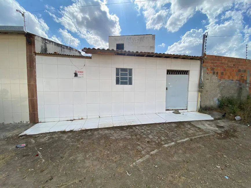Foto 1 de Casa com 2 quartos à venda em Alto do Moura, Caruaru - PE