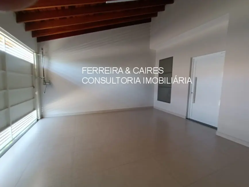 Foto 2 de Casa com 2 quartos à venda, 115m2 em Jardim Residencial Veneza, Indaiatuba - SP