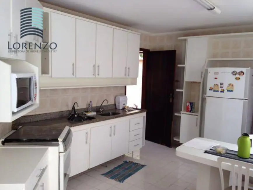 Casa de Condomínio com 5 quartos à venda, 415m2 em Lauro De Freitas - BA - imagem 9 Foto 9 de Casa de Condomínio com 5 quartos à venda, 415m2 em Lauro De Freitas - BA