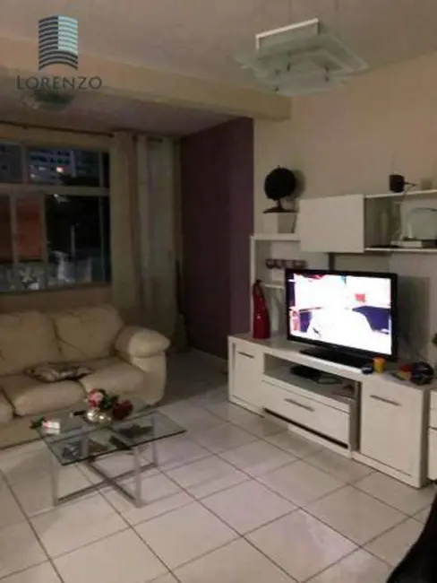Apartamento com 4 quartos à venda, 180m2 em Vitória, Salvador - BA - imagem 9 Foto 9 de Apartamento com 4 quartos à venda, 180m2 em Vitória, Salvador - BA