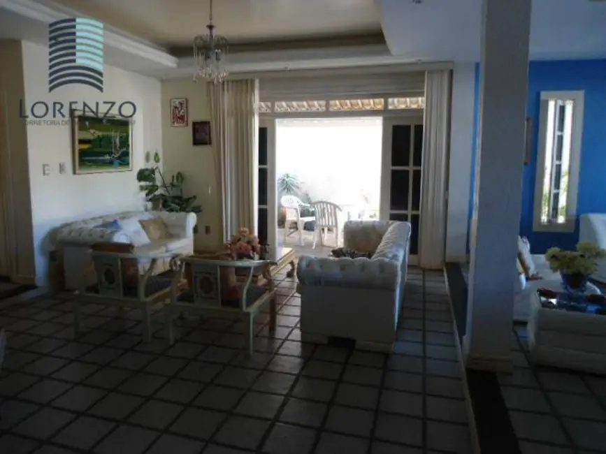 Casa com 4 quartos à venda, 640m2 em Lauro De Freitas - BA - imagem 4 Foto 4 de Casa com 4 quartos à venda, 640m2 em Lauro De Freitas - BA