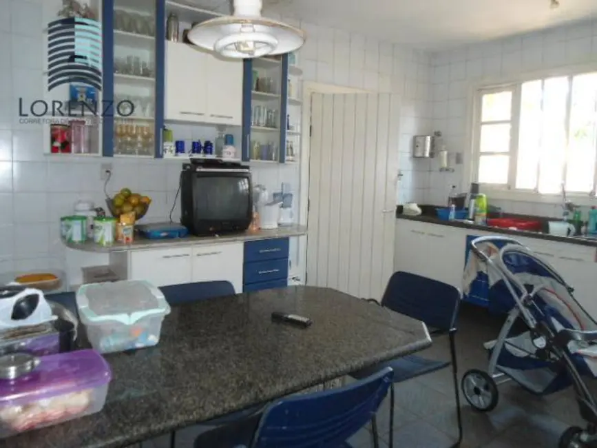 Casa com 4 quartos à venda, 640m2 em Lauro De Freitas - BA - imagem 3 Foto 3 de Casa com 4 quartos à venda, 640m2 em Lauro De Freitas - BA