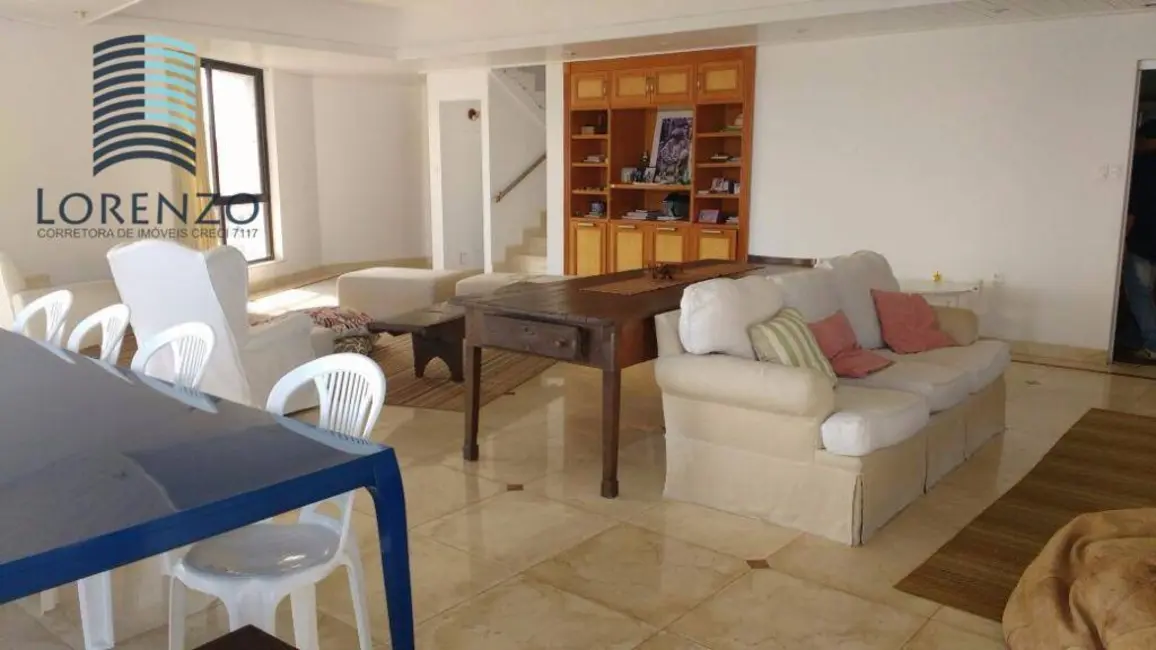 Cobertura com 4 quartos à venda, 640m2 em Rio Vermelho, Salvador - BA - imagem 3 Foto 3 de Cobertura com 4 quartos à venda, 640m2 em Rio Vermelho, Salvador - BA