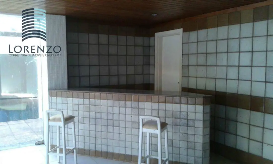 Foto 2 de Apartamento com 4 quartos à venda, 244m2 em Armação, Salvador - BA