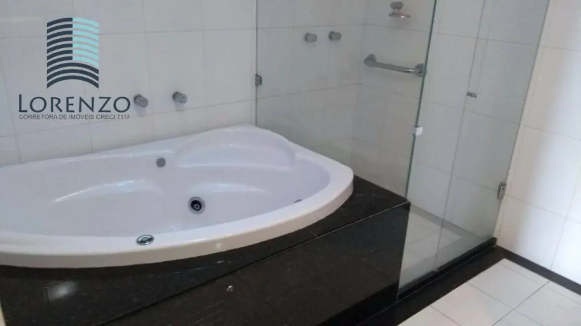 Apartamento com 5 quartos à venda, 214m2 em Pituba, Salvador - BA - imagem 7 Foto 7 de Apartamento com 5 quartos à venda, 214m2 em Pituba, Salvador - BA