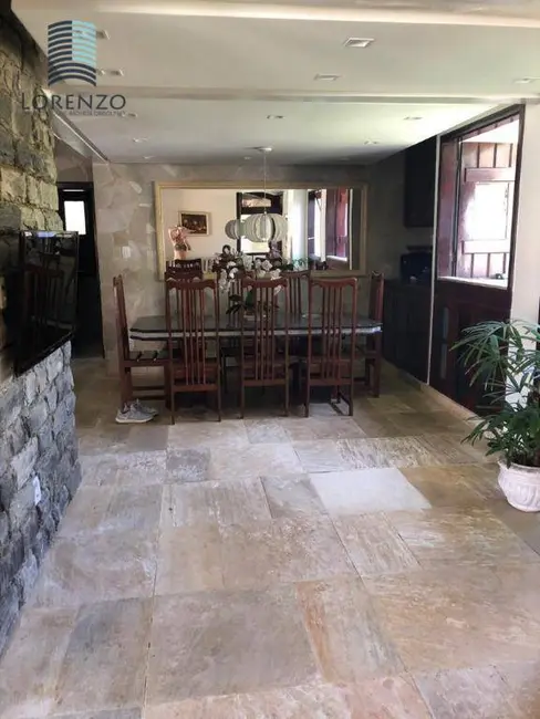 Casa de Condomínio com 4 quartos para alugar, 300m2 em Camacari - BA - imagem 3 Foto 3 de Casa de Condomínio com 4 quartos para alugar, 300m2 em Camacari - BA
