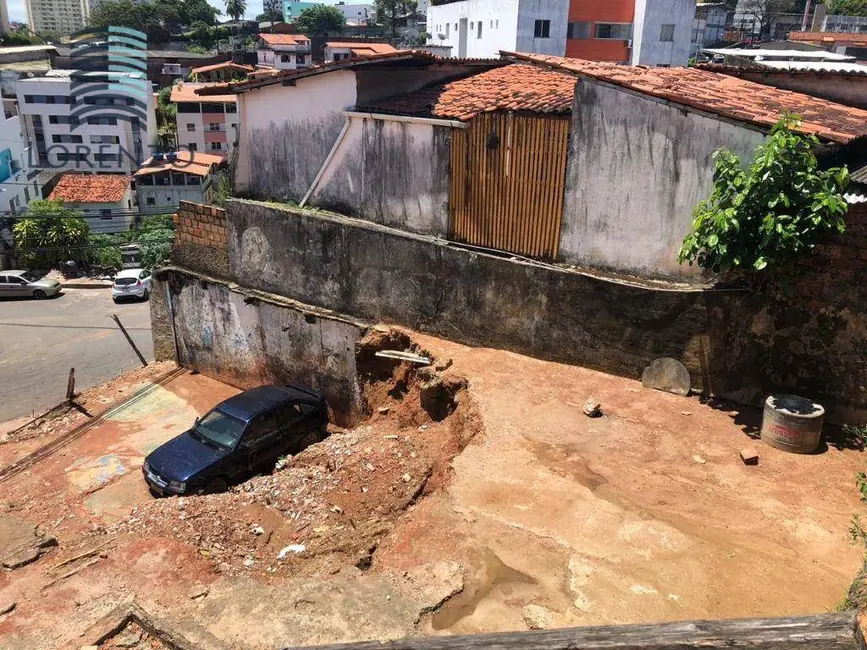 Terreno / Lote à venda, 380m2 em Pernambués, Salvador - BA - imagem 4 Foto 4 de Terreno / Lote à venda, 380m2 em Pernambués, Salvador - BA