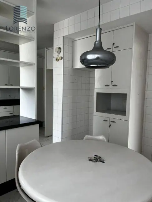 Apartamento com 4 quartos à venda, 215m2 em Canela, Salvador - BA - imagem 9 Foto 9 de Apartamento com 4 quartos à venda, 215m2 em Canela, Salvador - BA