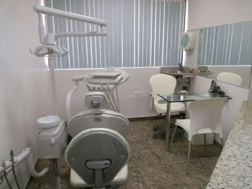 Sala Comercial à venda, 32m2 em Itaigara, Salvador - BA - imagem 3 Foto 3 de Sala Comercial à venda, 32m2 em Itaigara, Salvador - BA