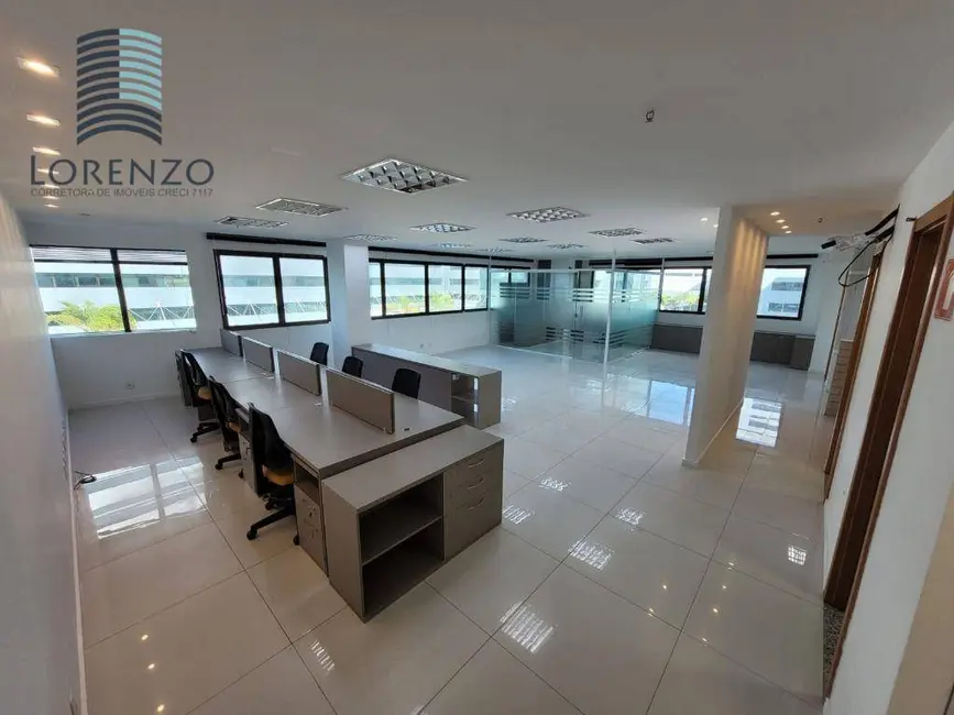 Sala Comercial para alugar, 111m2 em São Cristóvão, Salvador - BA - imagem 1 Foto 1 de Sala Comercial para alugar, 111m2 em São Cristóvão, Salvador - BA