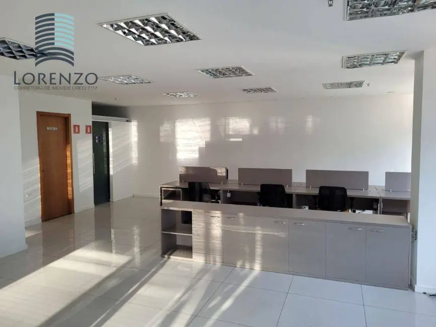 Sala Comercial para alugar, 111m2 em São Cristóvão, Salvador - BA - imagem 6 Foto 6 de Sala Comercial para alugar, 111m2 em São Cristóvão, Salvador - BA