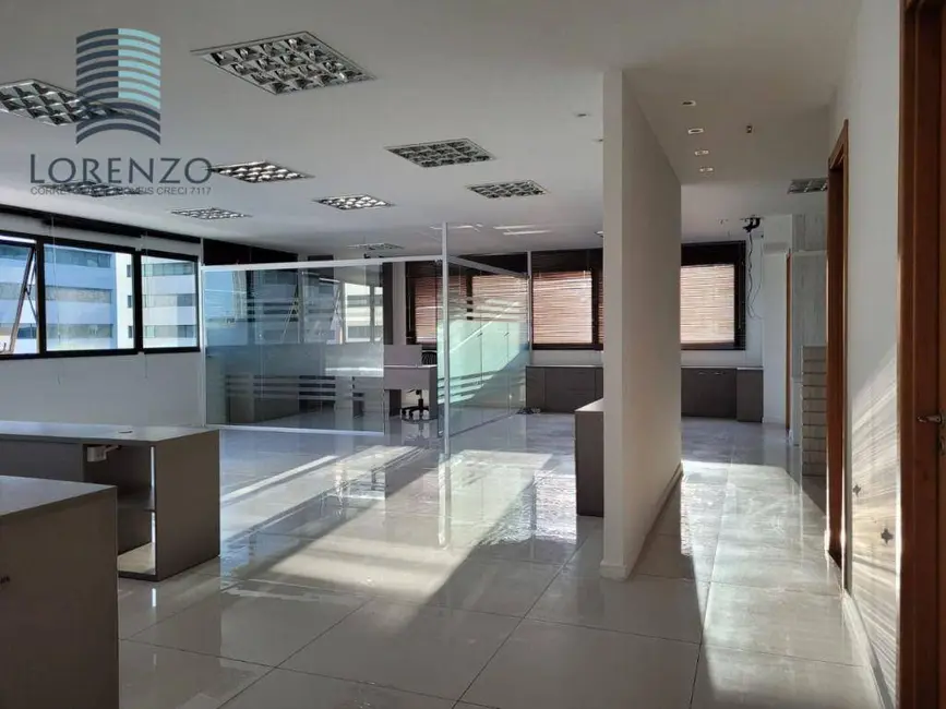 Sala Comercial para alugar, 111m2 em São Cristóvão, Salvador - BA - imagem 3 Foto 3 de Sala Comercial para alugar, 111m2 em São Cristóvão, Salvador - BA