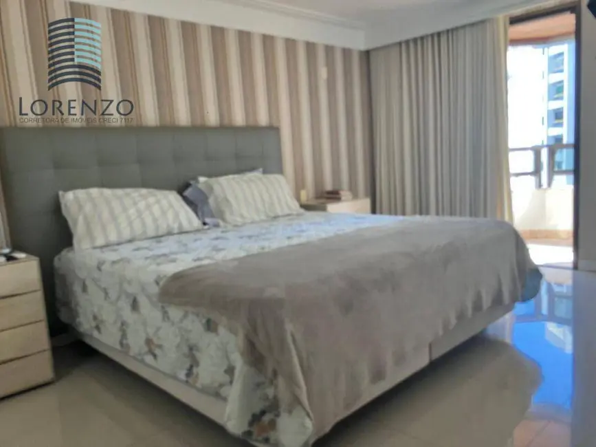 Foto 8 de Apartamento com 4 quartos à venda, 232m2 em Itaigara, Salvador - BA
